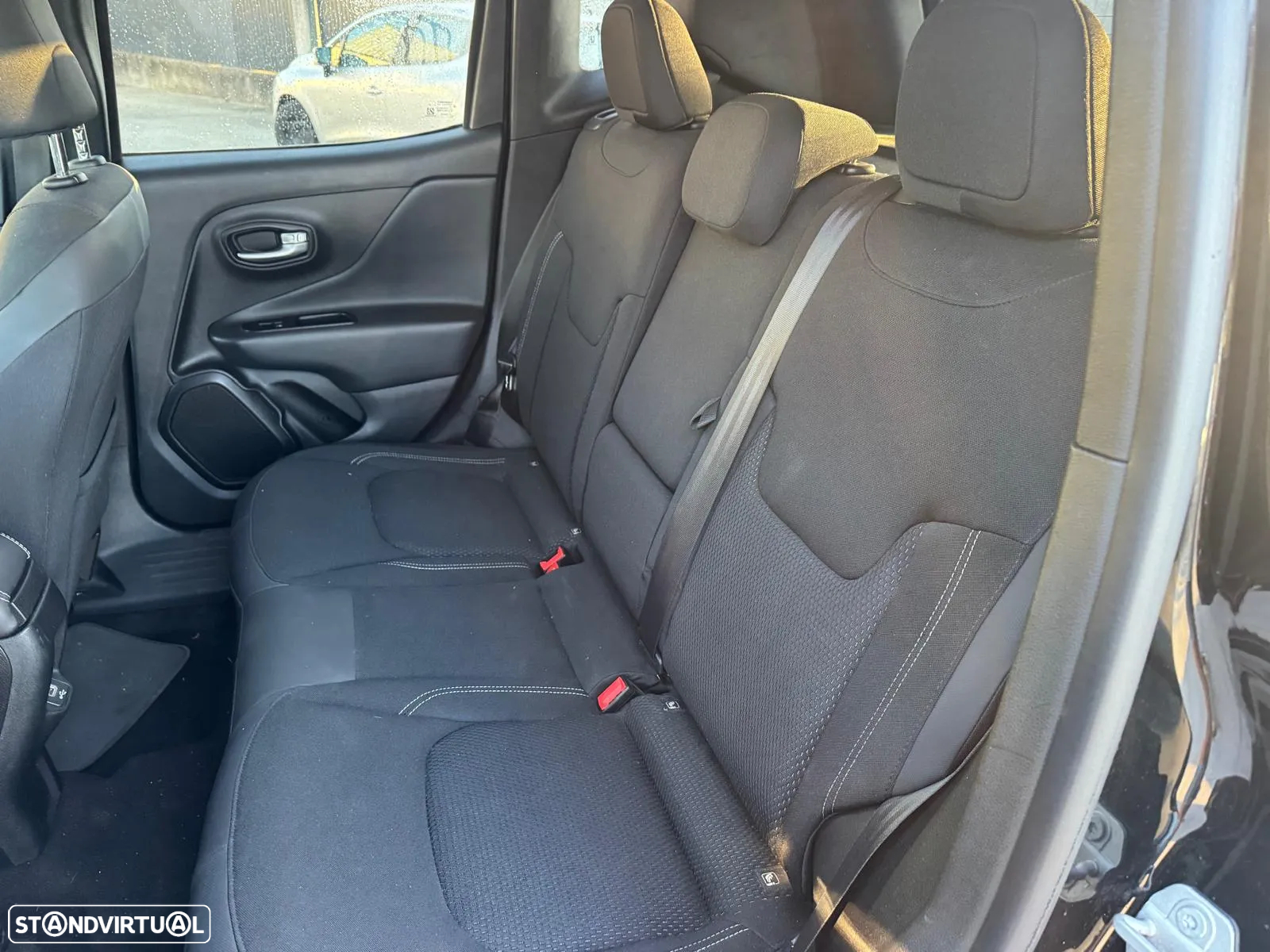 Jeep Renegade - 9