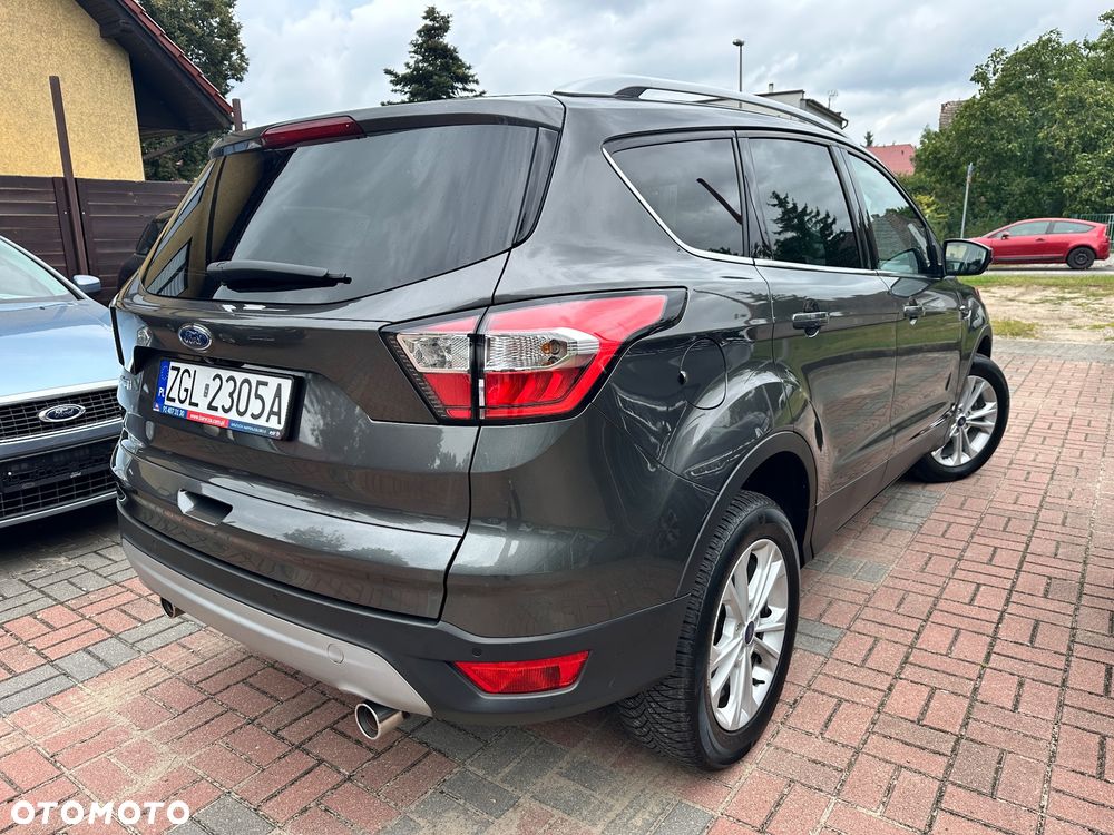 Ford Kuga 1.5 EcoBoost 2x4 Titanium - 6