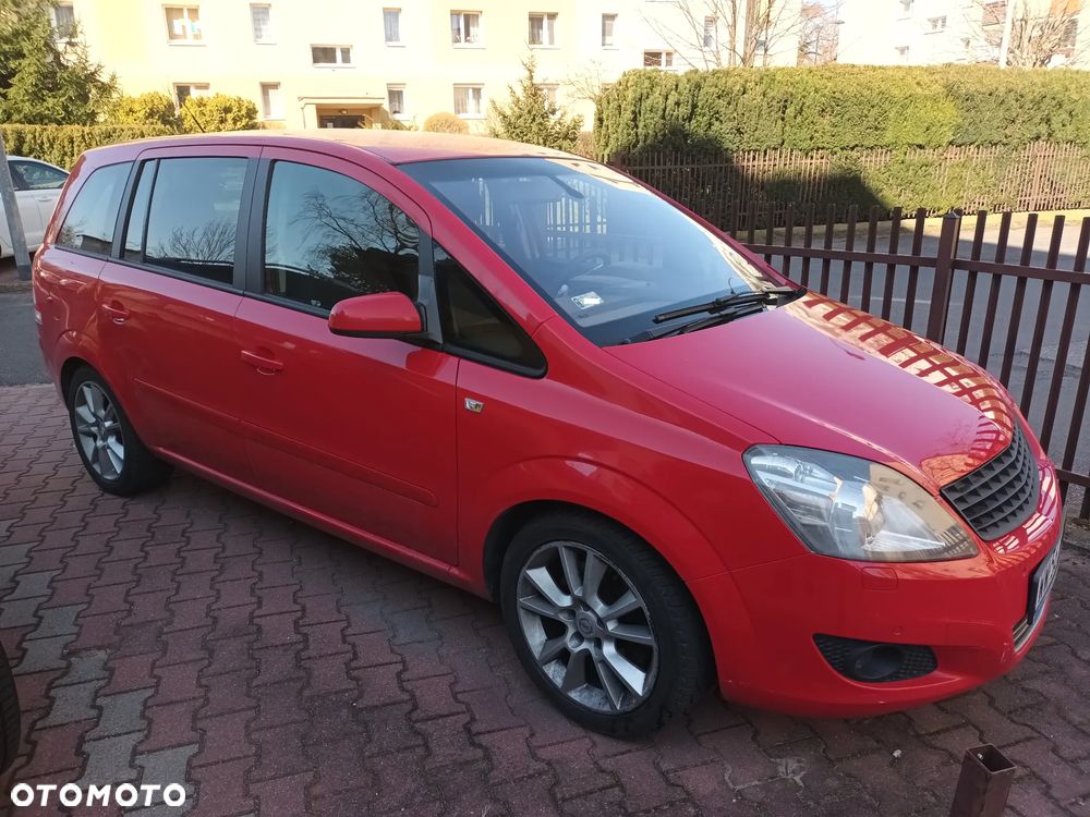 Opel Zafira - 1