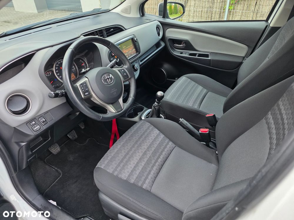 Toyota Yaris 1.33 Premium - 8