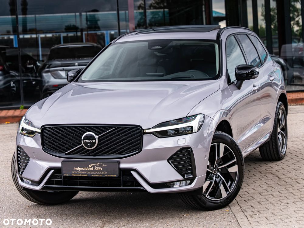 Volvo XC 60 B5 B AWD Plus Dark - 2