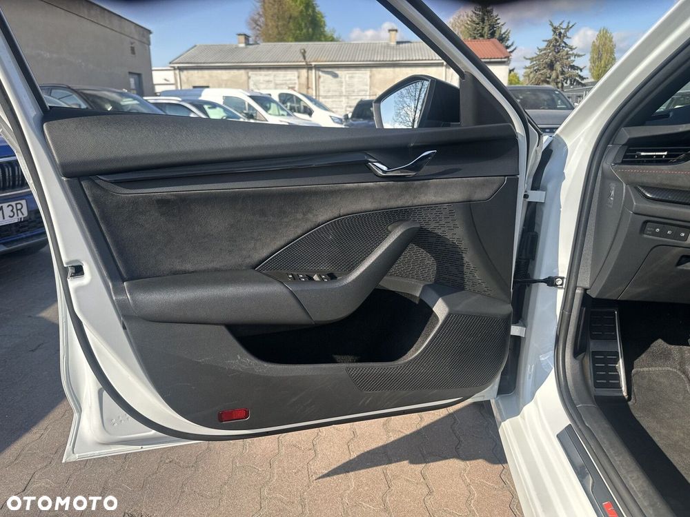 Skoda Octavia 2.0 TDI 4x4 RS DSG - 11