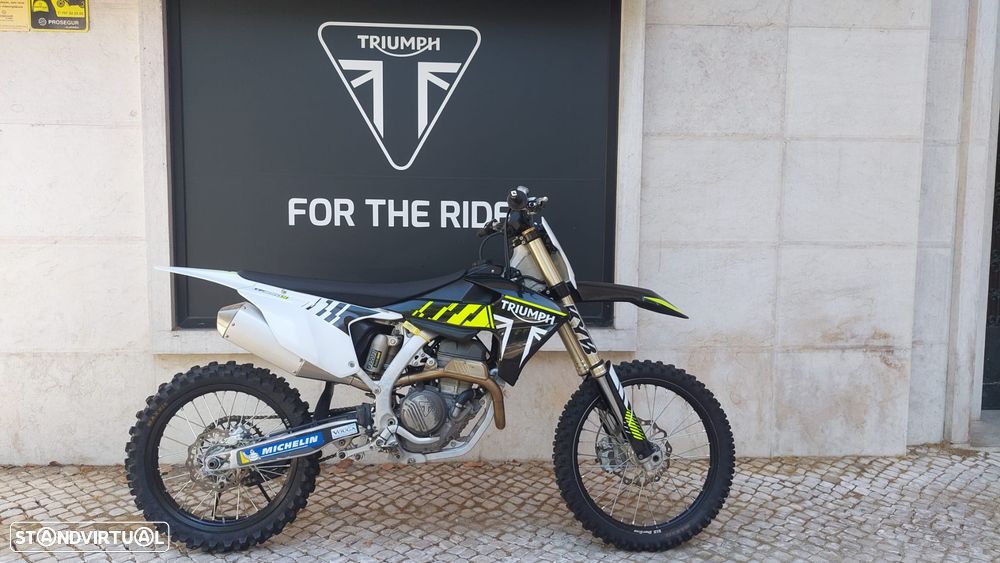 Triumph T TF 250-X - 1