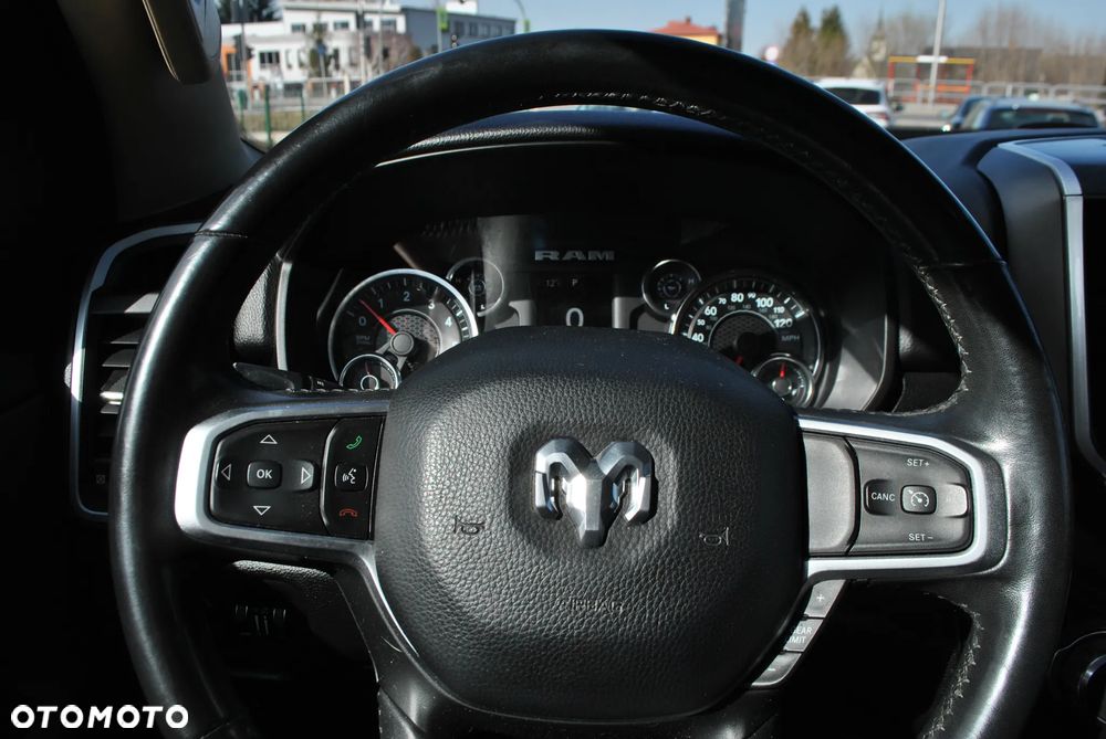RAM 1500 Crew Cab Longbed Laramie - 11