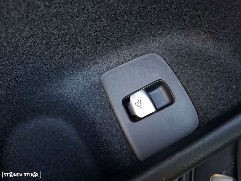 Mercedes-Benz E 220 d - 19