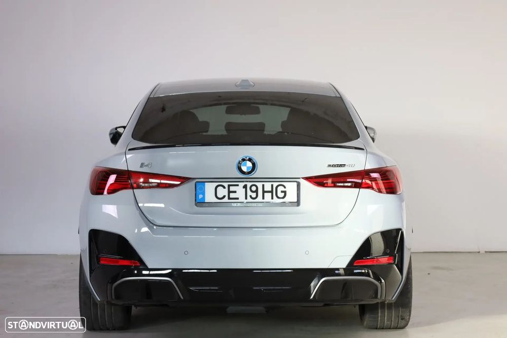 BMW i4 eDrive40 Edição Desportiva M - 18