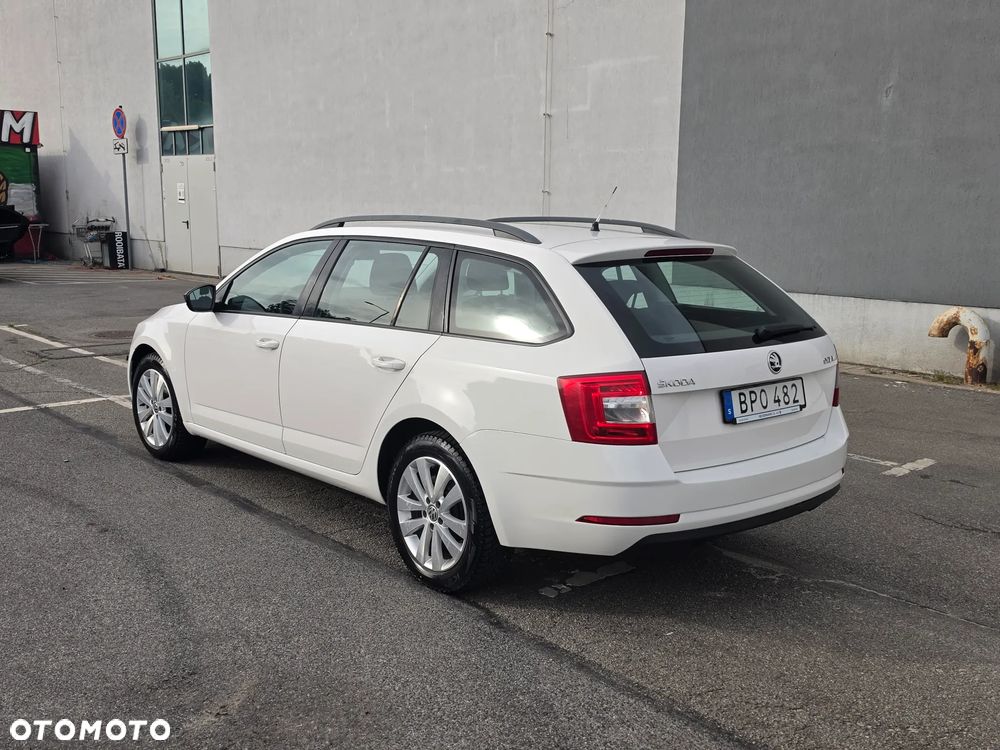 Skoda Octavia 1.6 TDI Ambition DSG - 3