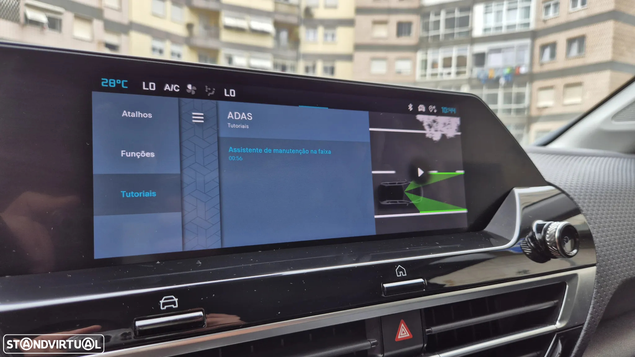 Citroën C4 PureTech 130 Stop&Start EAT8 SHINE - 26