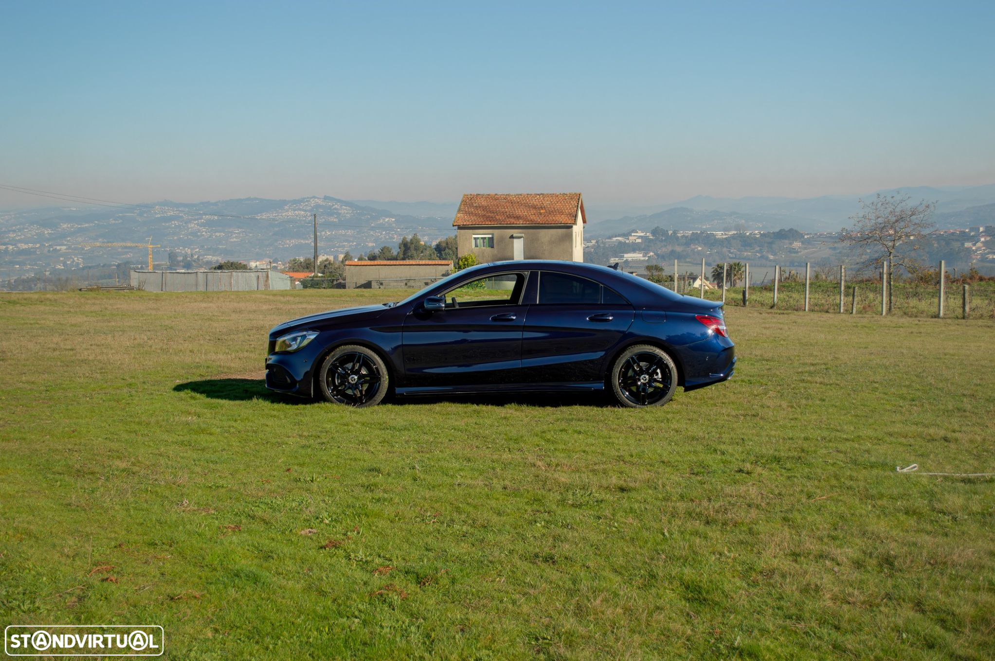 Mercedes-Benz CLA 180 - 35