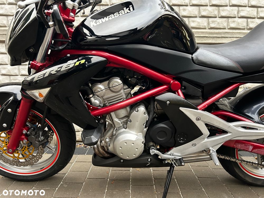 Kawasaki ER - 16