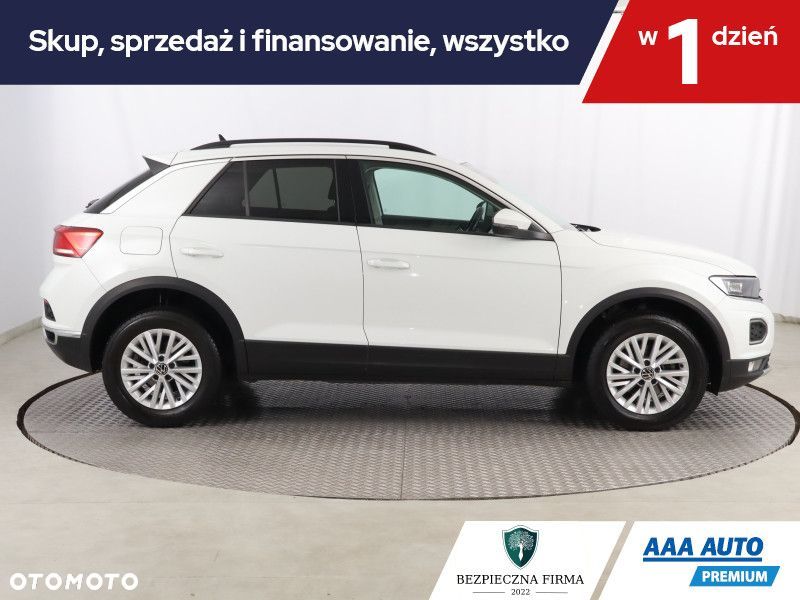 Volkswagen T-Roc - 7