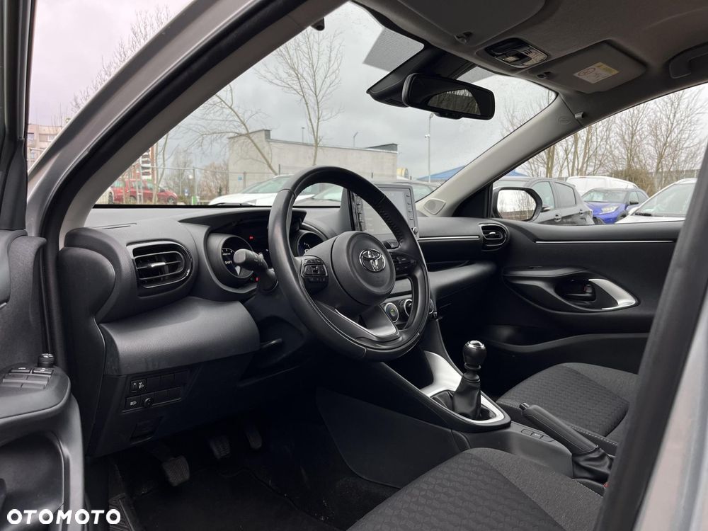 Toyota Yaris 1.5 Comfort - 11