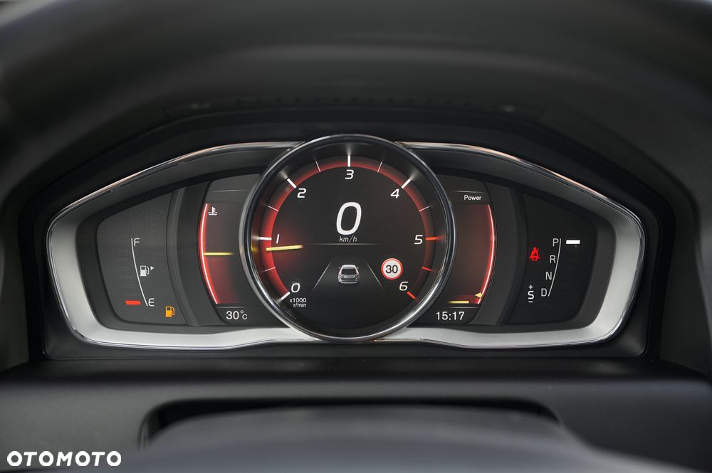 Volvo XC 60 D4 Geartronic Summum - 26