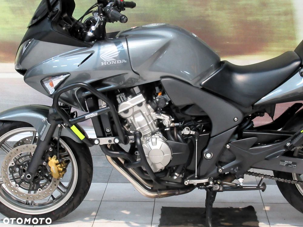 Honda CBF - 15