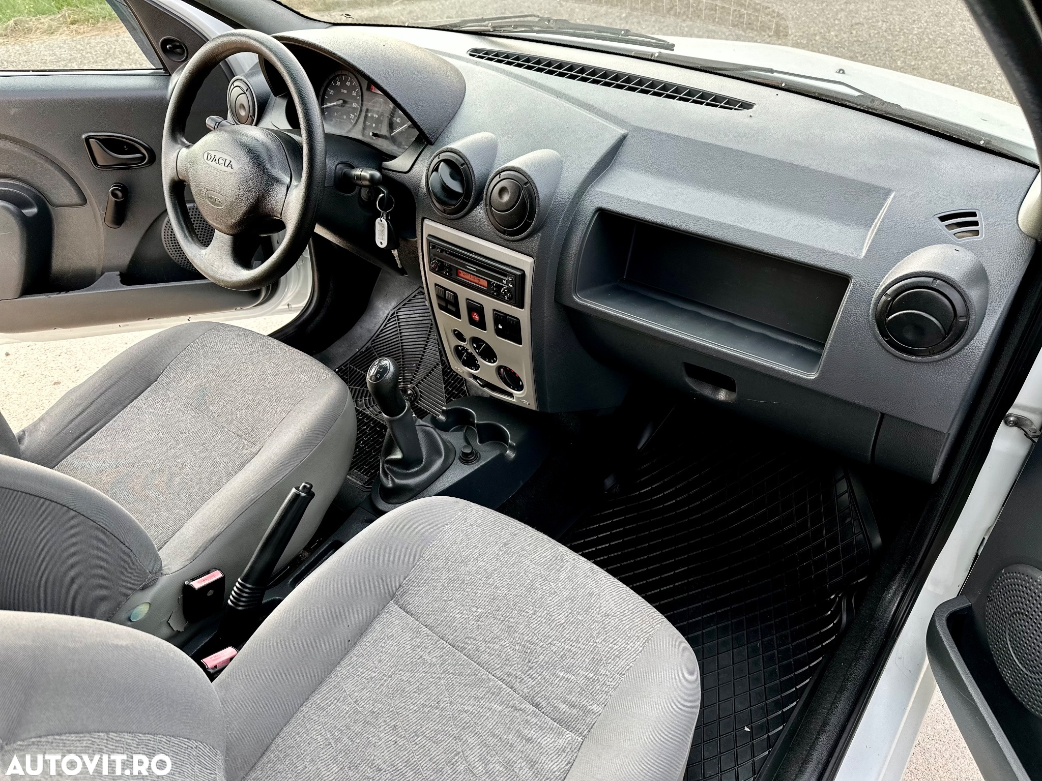 Dacia Pick Up - 10