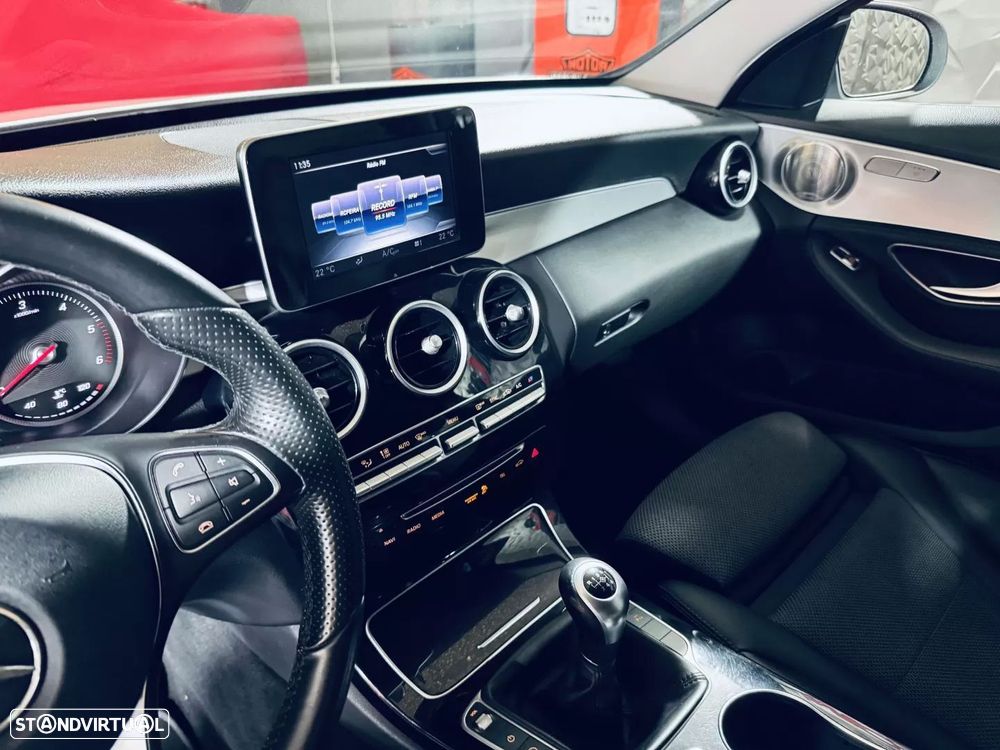 Mercedes-Benz C 200 d Avantgarde - 25