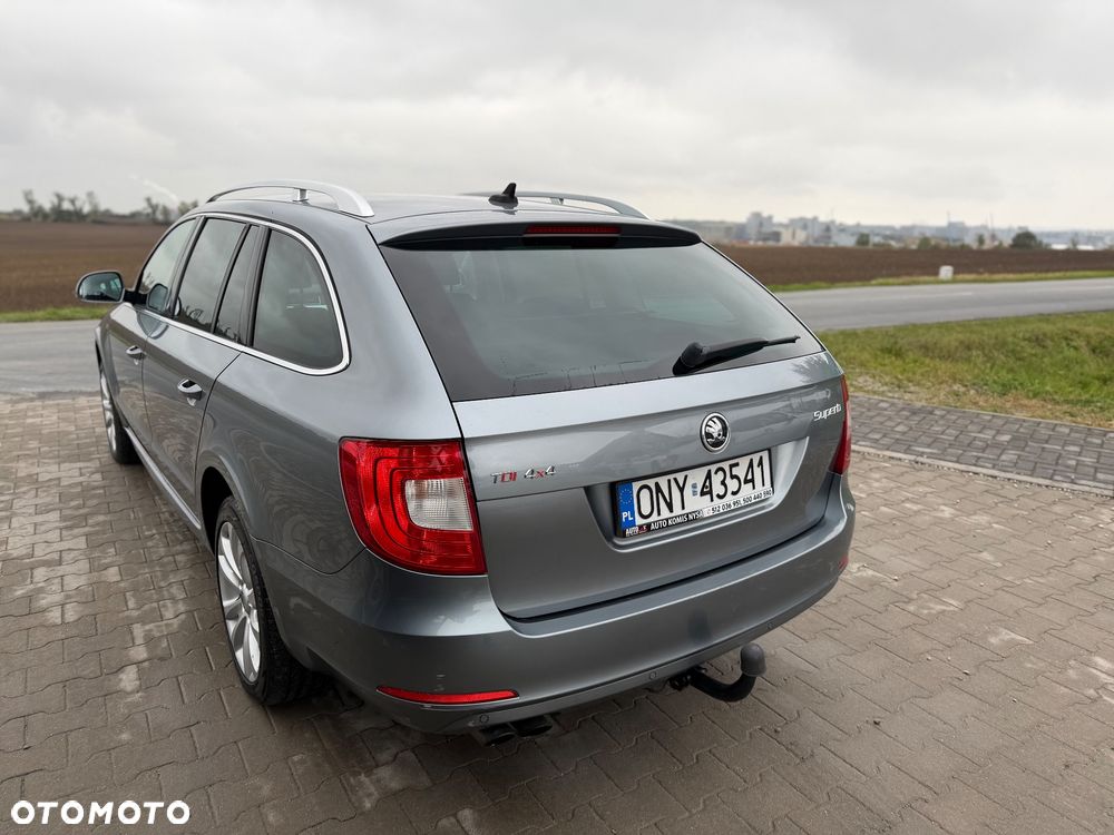 Skoda Superb 2.0 TDI 4x4 Elegance - 13