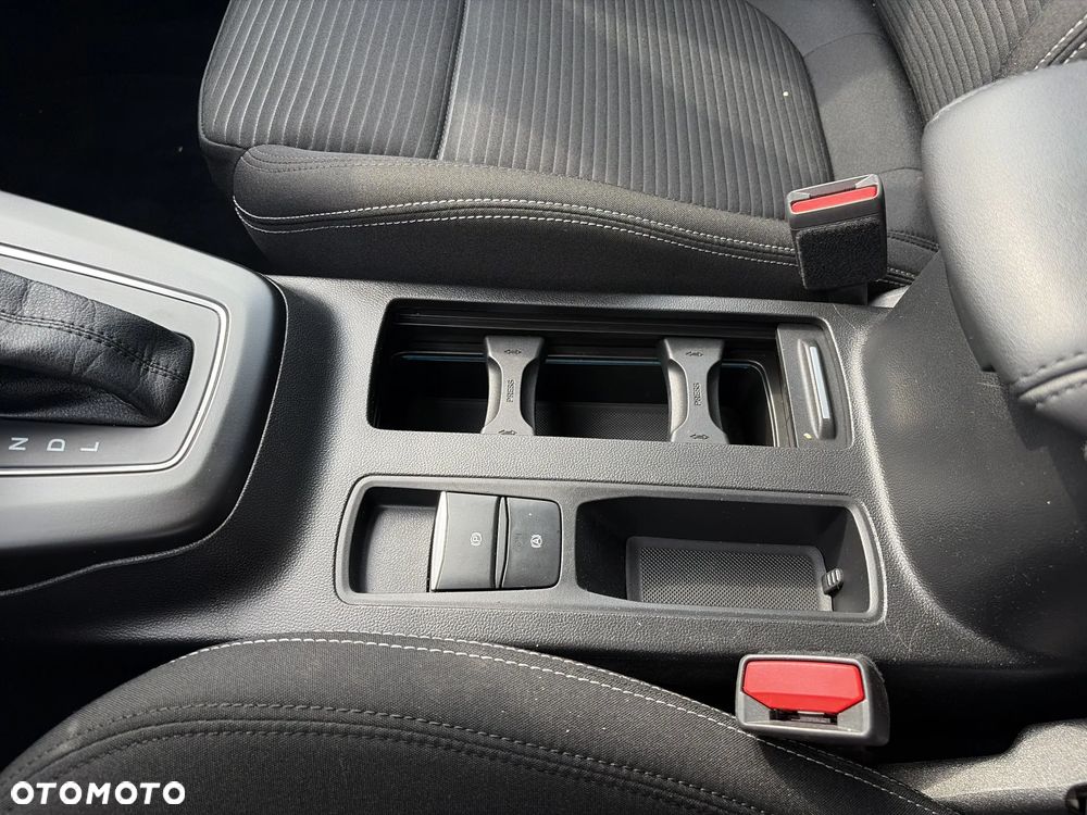 Ford Focus 1.0 EcoBoost mHEV Titanium Design - 34