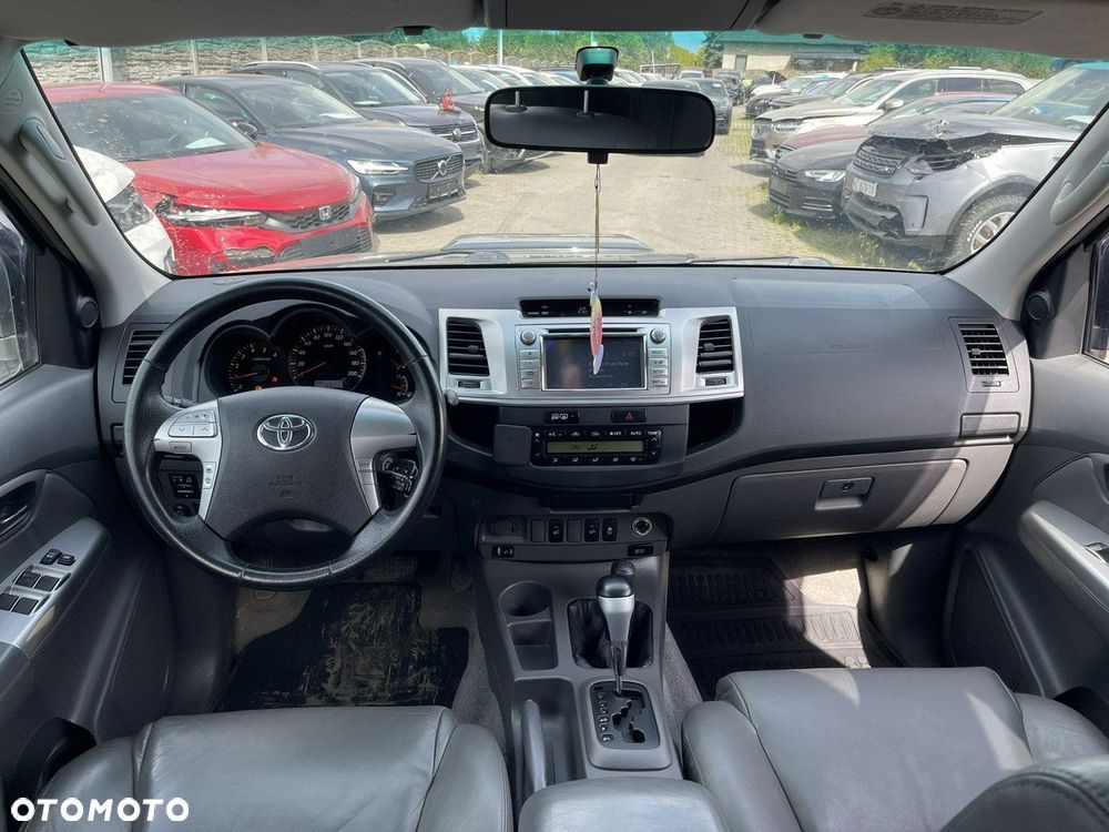 Toyota Hilux 4x4 Double Cab Autm Sol - 7