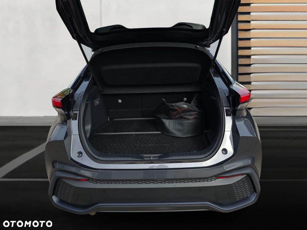 Toyota C-HR - 13