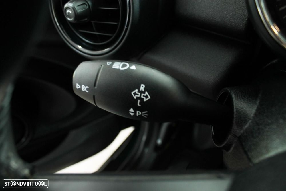 MINI 3 Portas One First - 25