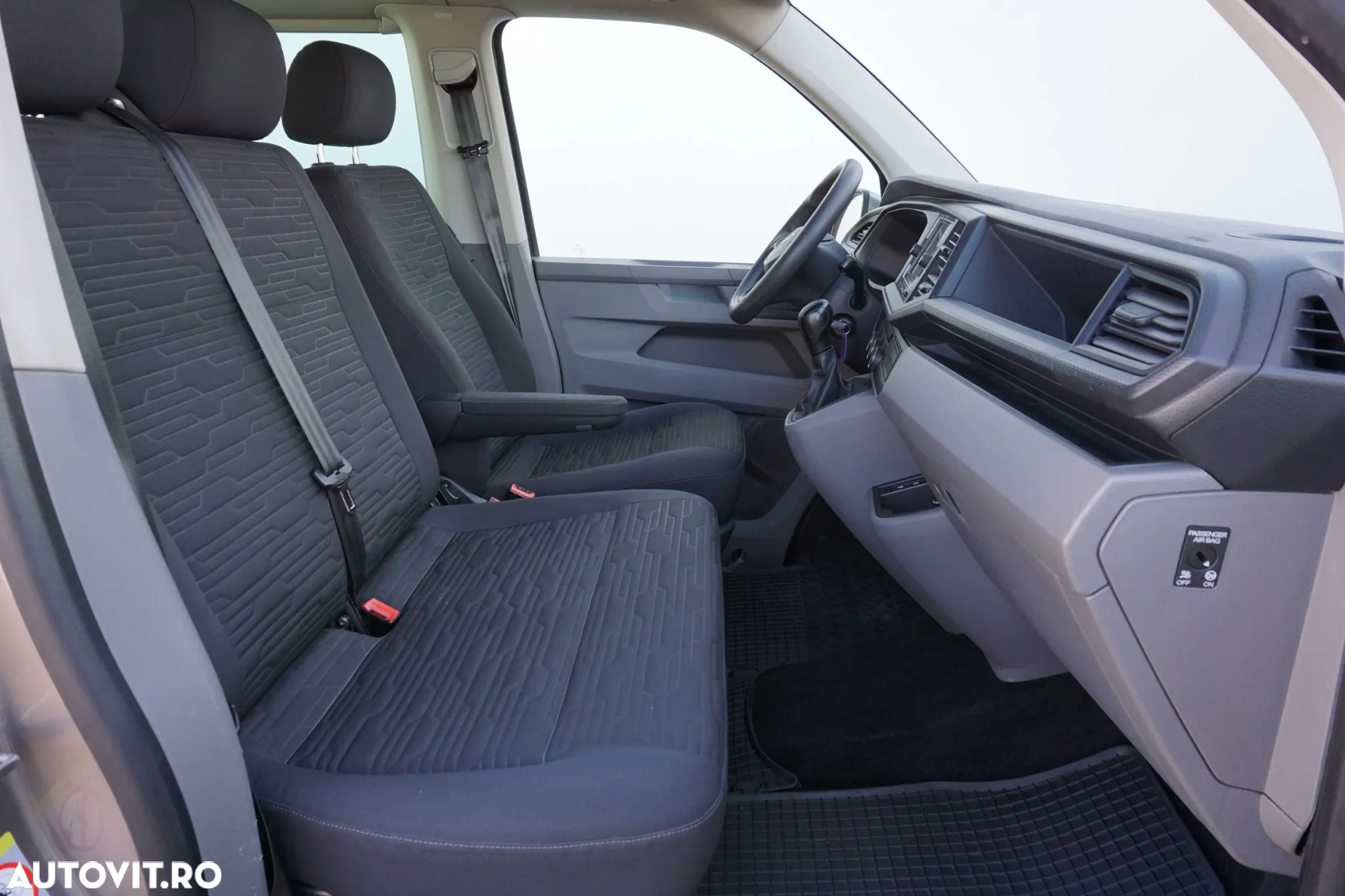 Volkswagen Caravelle T6.1 2.0 TDI 110 kW LR Comfortline DSG - 25