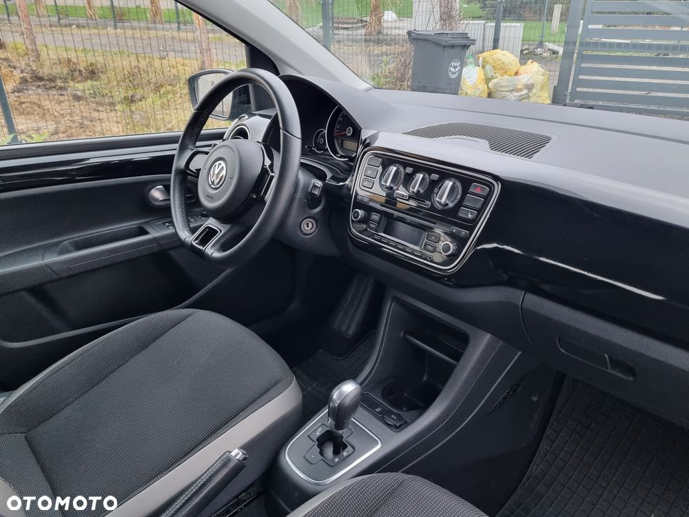 Volkswagen up! ASG move - 24