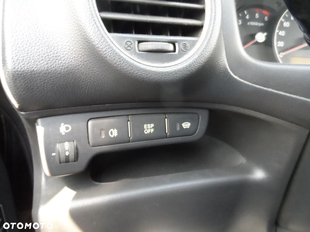 Kia Carens 2.0 CRDi Freedom 7os - 17