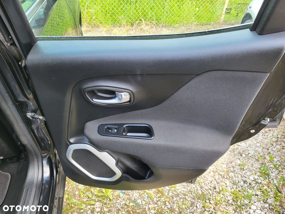 Jeep Renegade 1.6 E-TorQ Sport - 23