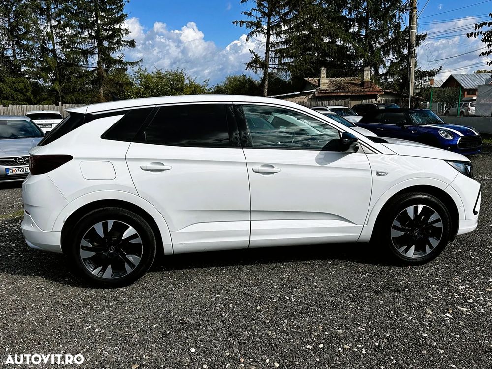 Opel Grandland X 1.5 START/STOP Aut. Design Line - 4