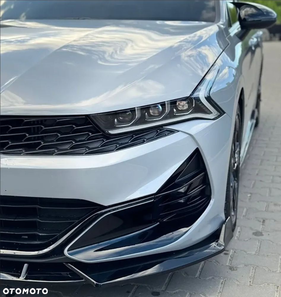 Kia K5 - 4