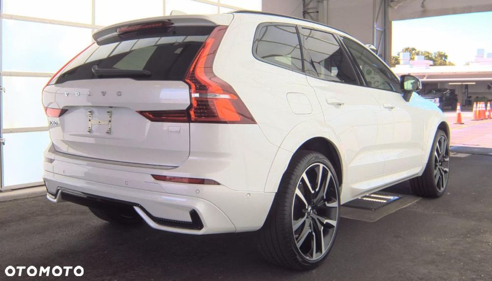 Volvo XC 60 - 4