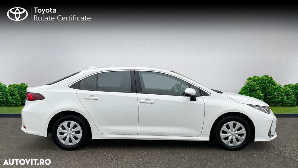 Toyota Corolla 1.8 HSD Business - 6