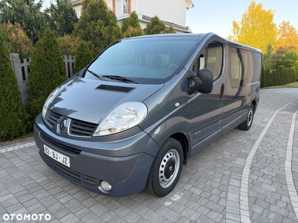Renault TRAFIC - 1