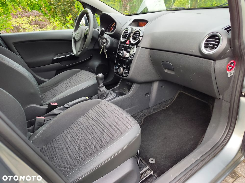 Opel Corsa - 21