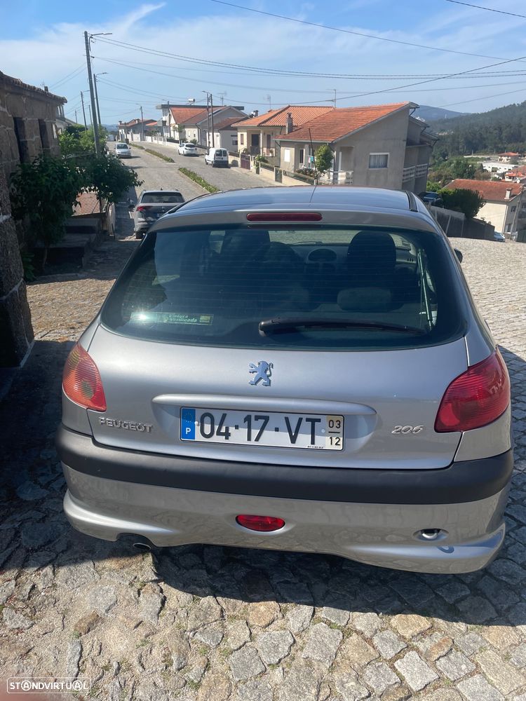 Peugeot 206 1.1 Color Line - 13