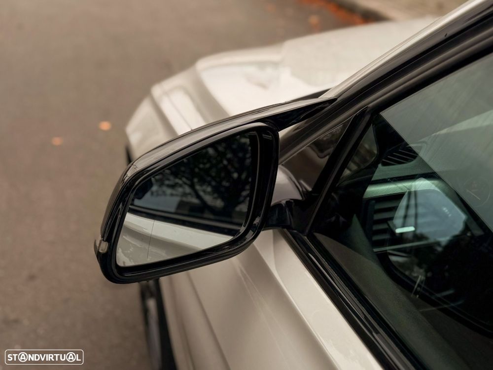 BMW 320 d Pack M - 19