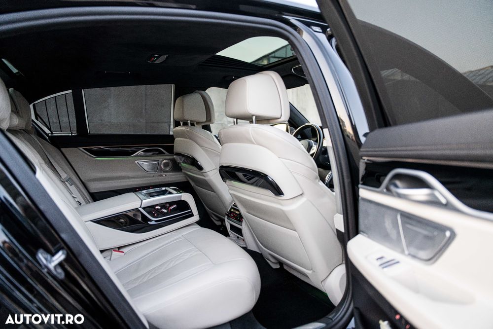 BMW Seria 7 750i xDrive - 19