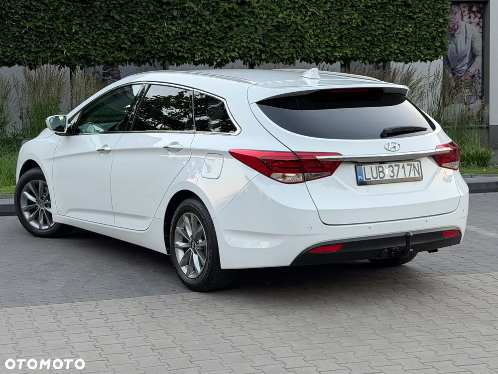 Hyundai i40 Kombi blue 1.7 CRDi Family - 13