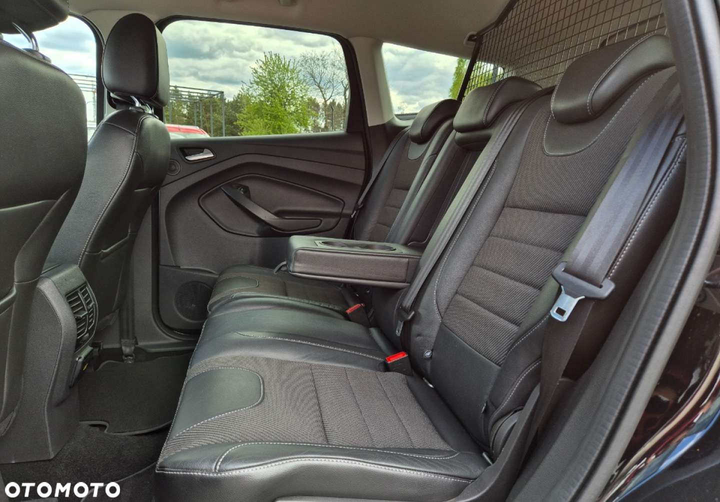 Ford Kuga - 8