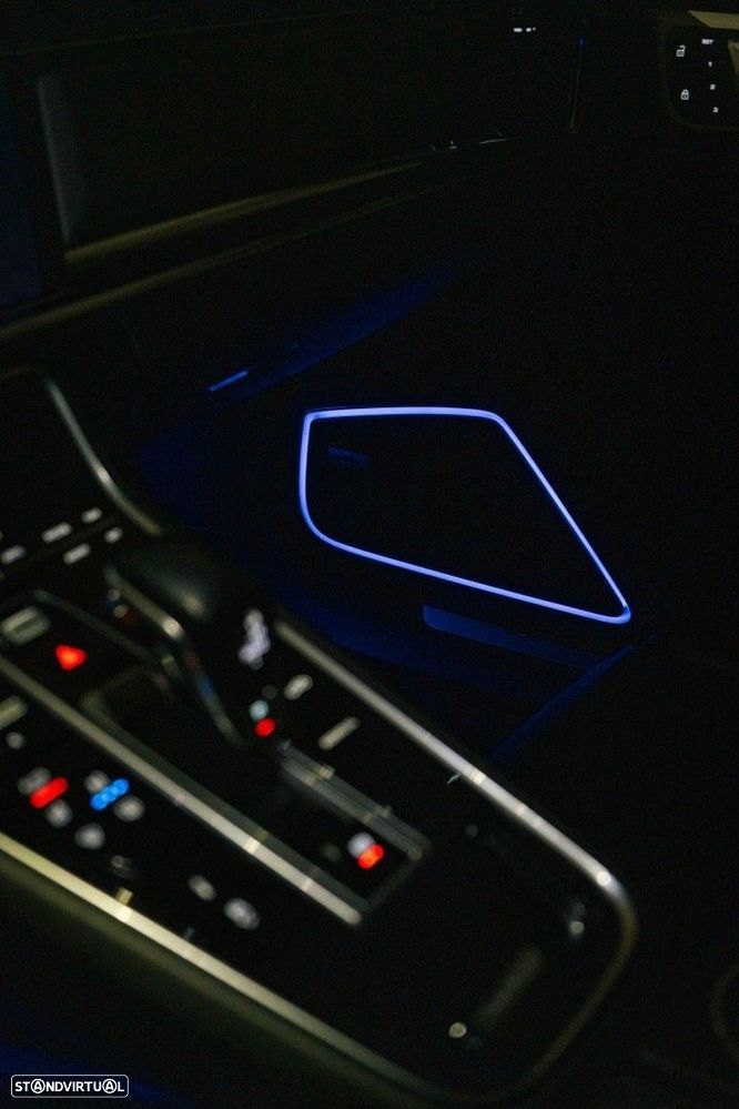 Porsche Panamera 4 E-Hybrid Executive - 38