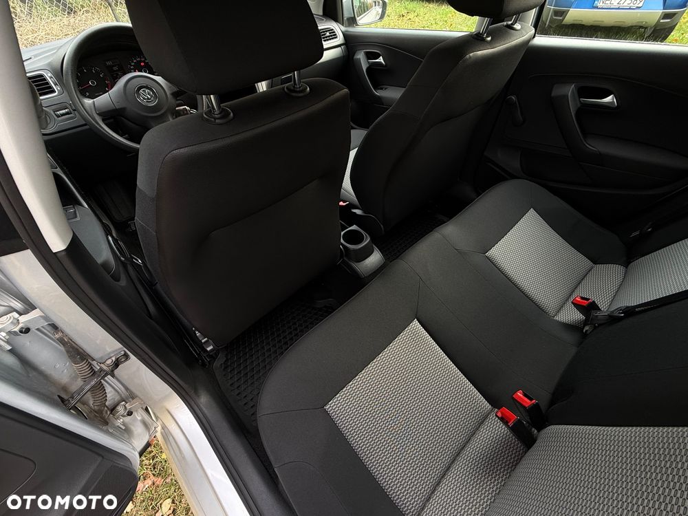 Volkswagen Polo - 25