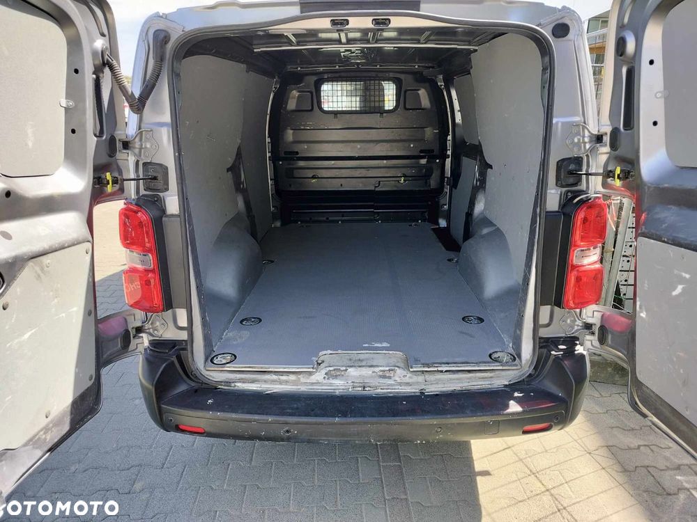 Toyota PROACE - 10