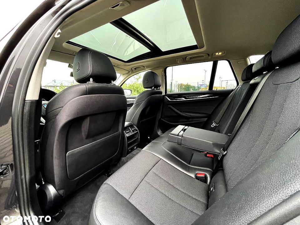 BMW Seria 5 - 24