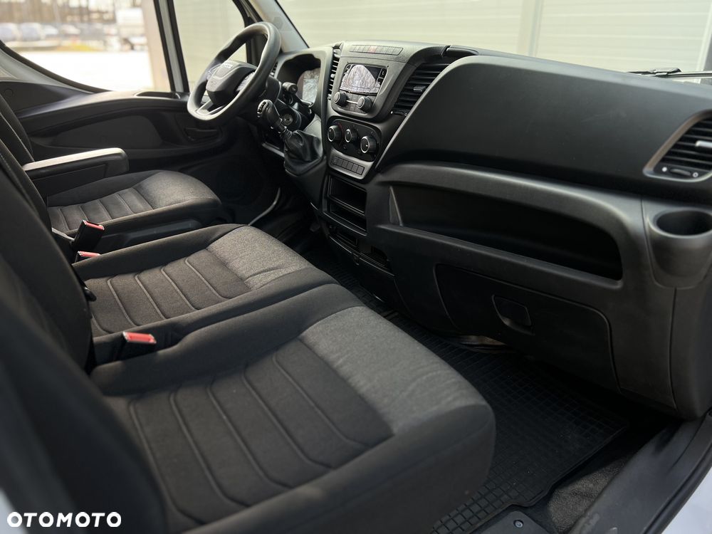 Iveco Daily - 25
