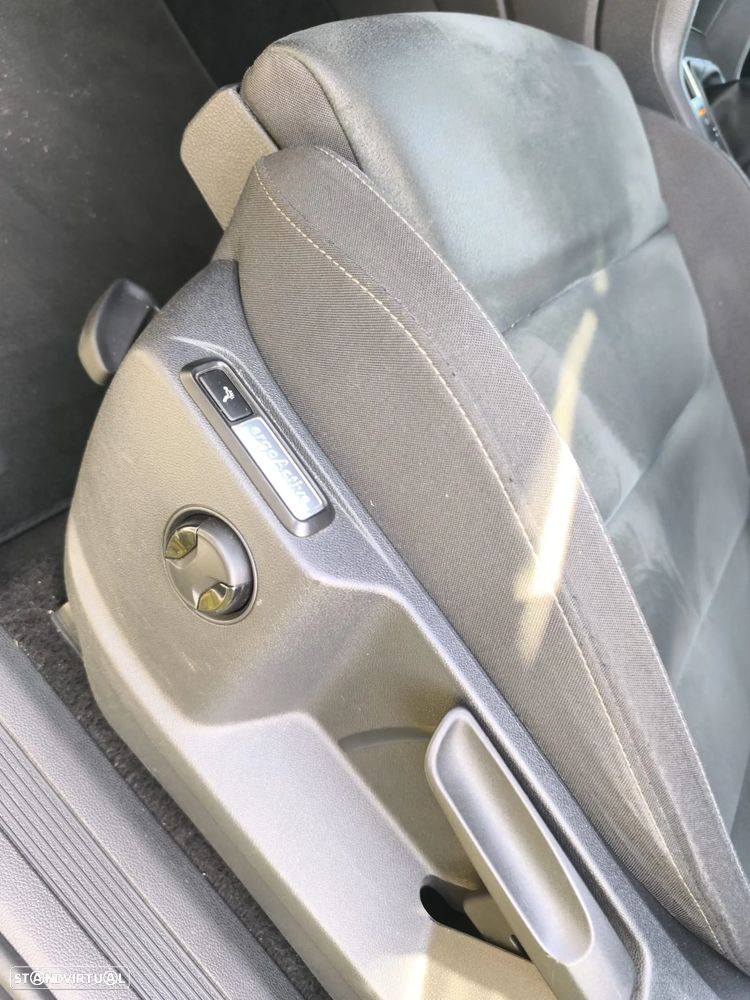 VW Tiguan 2.0 TDI R-Line - 13