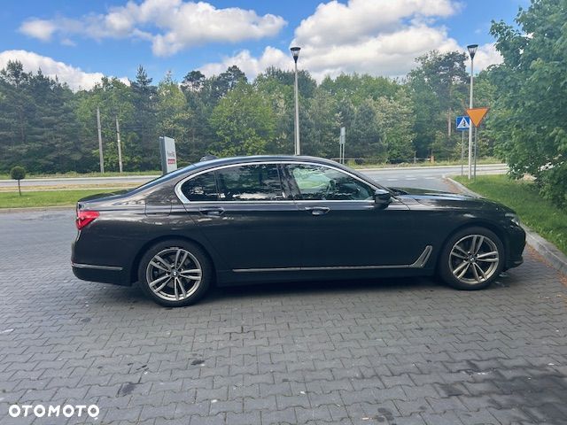 BMW Seria 7 740d xDrive - 35
