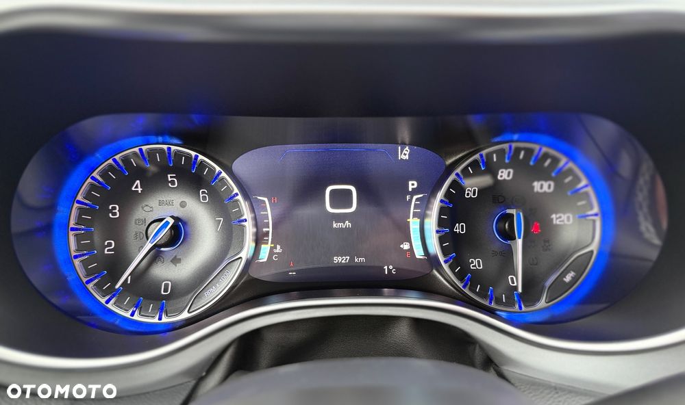 Chrysler Pacifica - 19