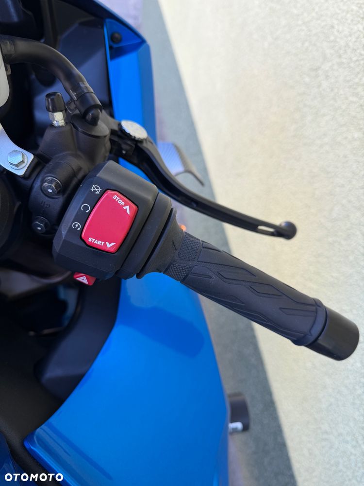 Suzuki GSX-R - 39