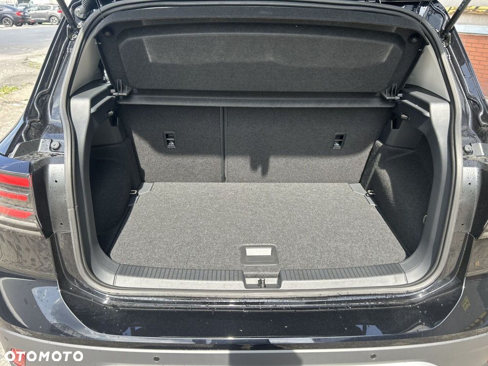 Volkswagen T-Cross - 17